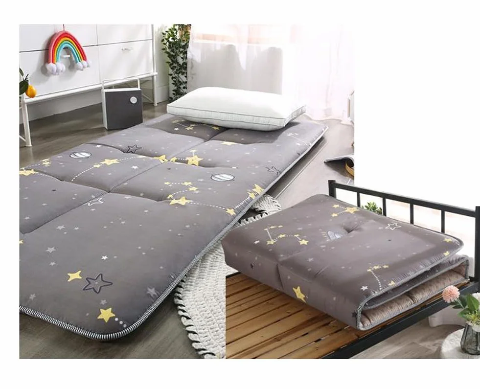 Japoński futon materac podłogowy składany tatami antypoślizgowy spód 150x200 cm fioletowy