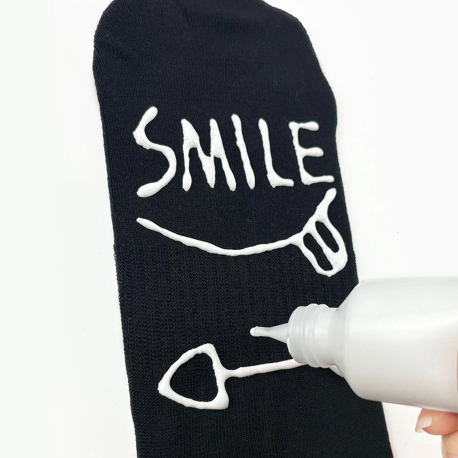 EIGTWEN Sock Stop antypoślizgowy stoper do skarpet, 100 g, płynny wodoodporny, zapewnia antypoślizgową ochronę wszystkich rodzajów powierzchni, nadaje się do wieszaków na ubrania, dywanów i mat
